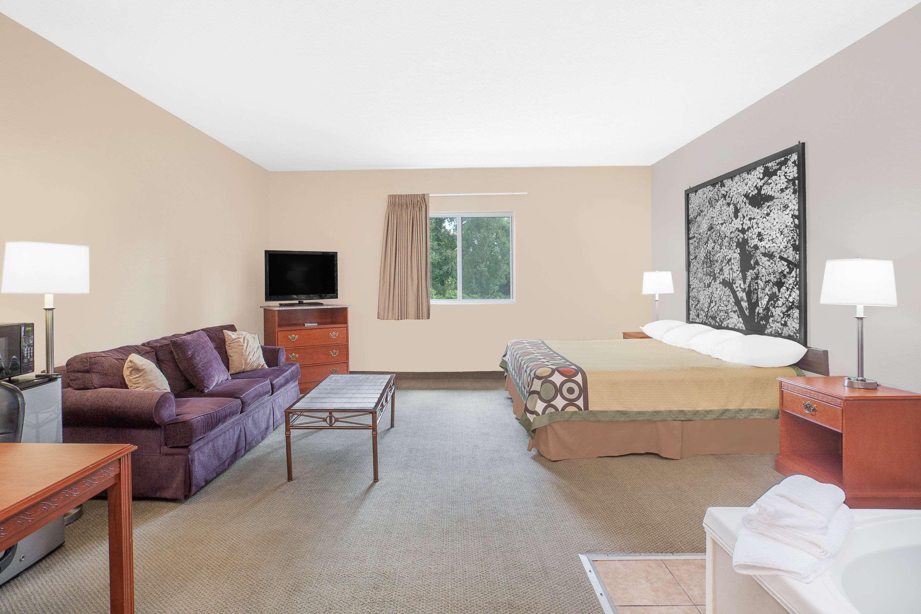 Super 8 By Wyndham Central City Buitenkant foto