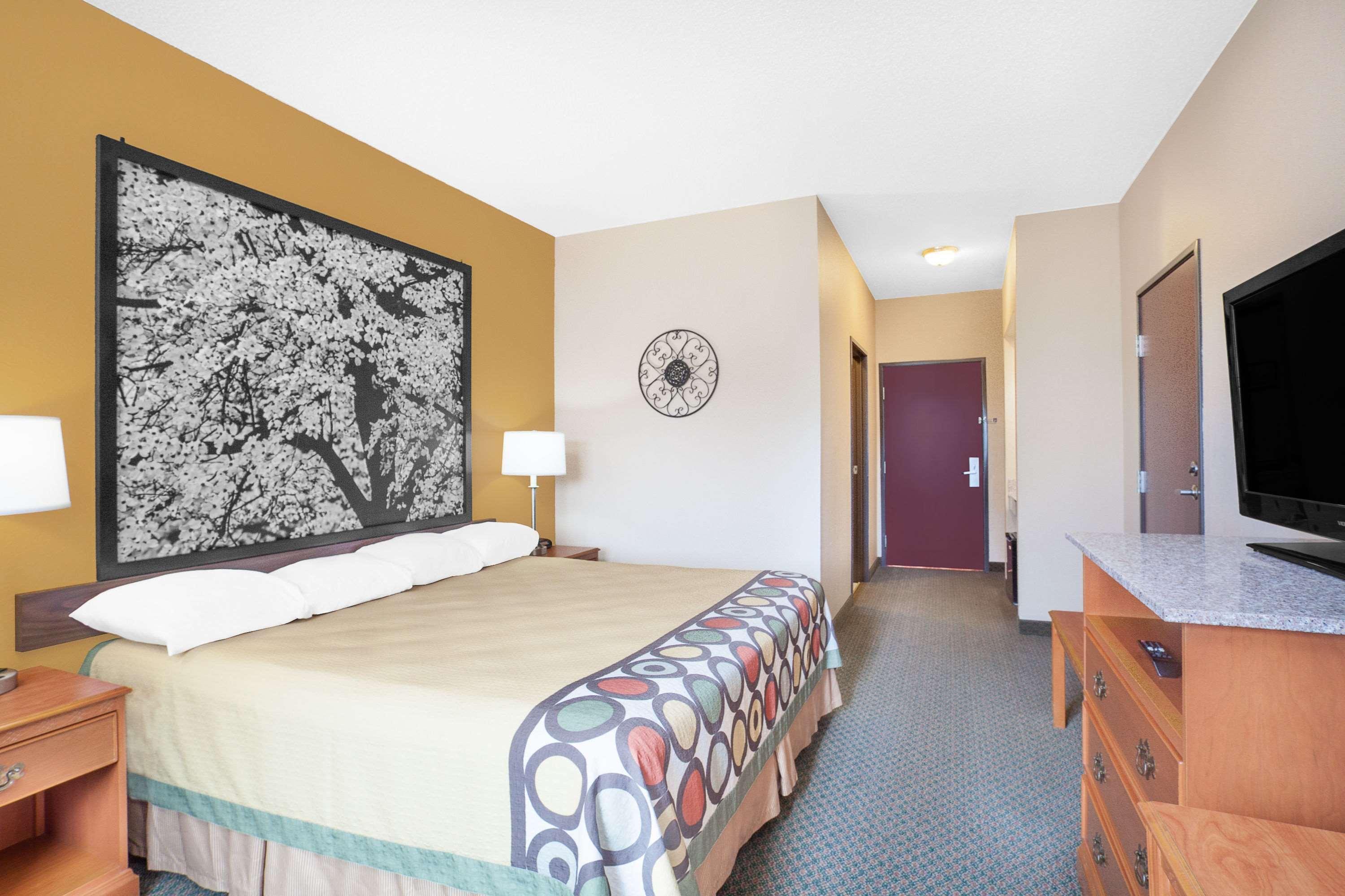 Super 8 By Wyndham Central City Buitenkant foto